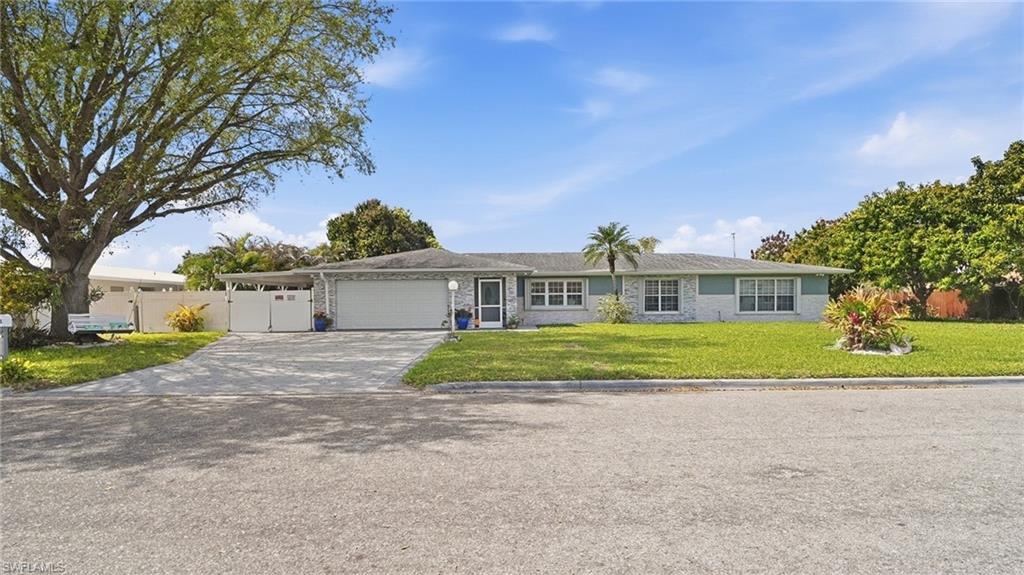LEHIGH ACRES - Residential
