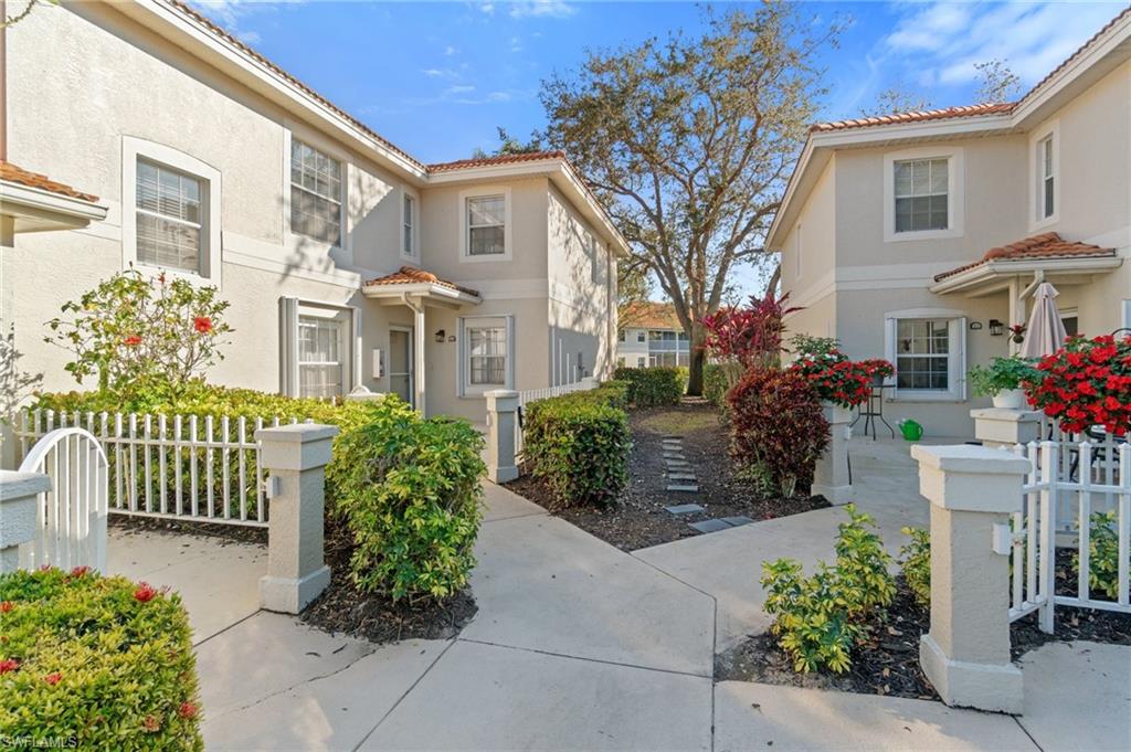 PIPERS GROVE - Residential