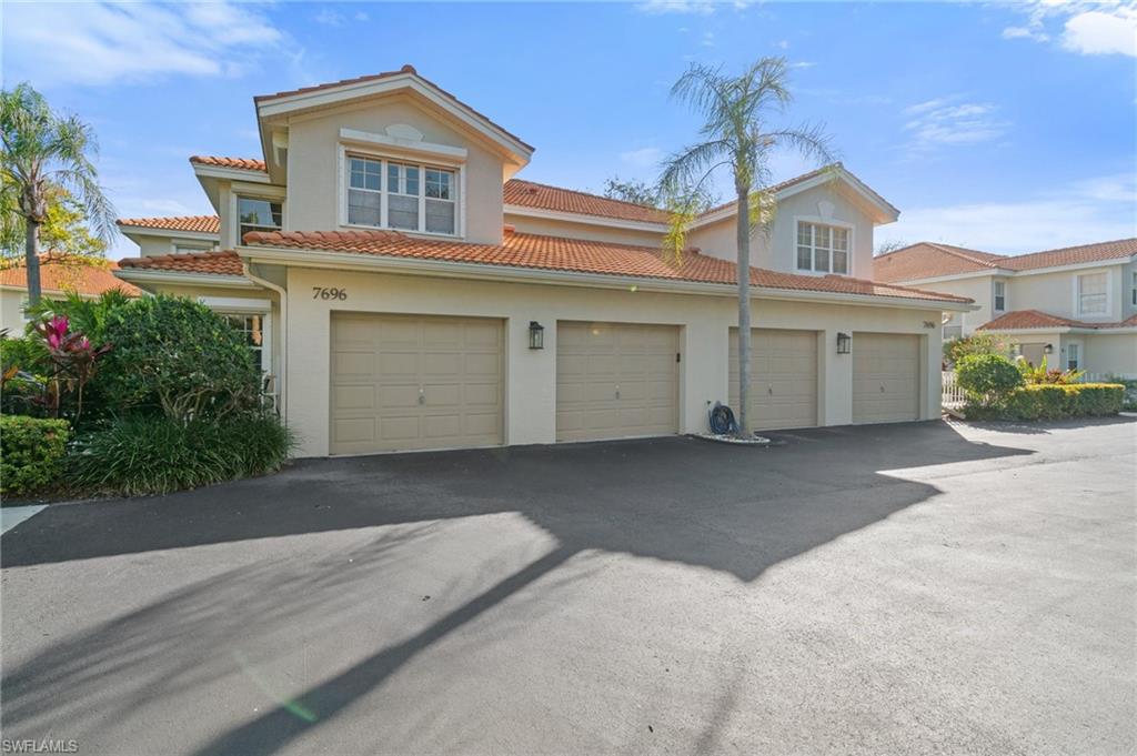 PIPERS GROVE - Residential