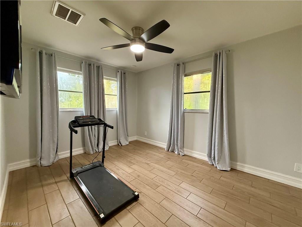 ISLAND PARK - Residential