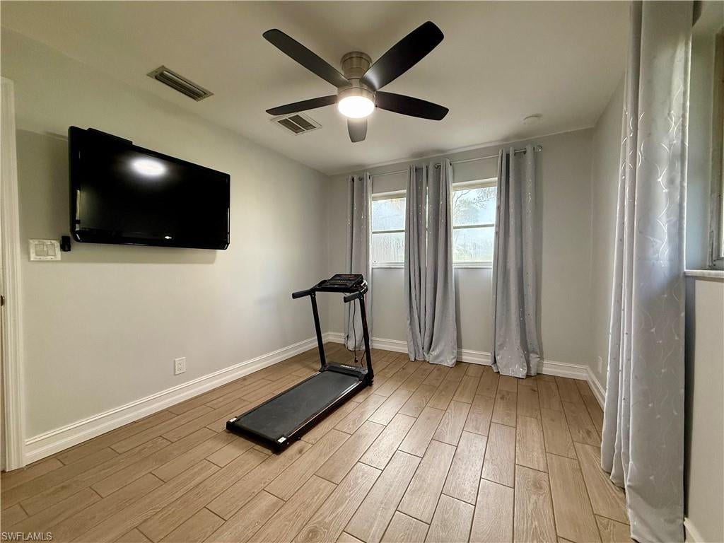 ISLAND PARK - Residential