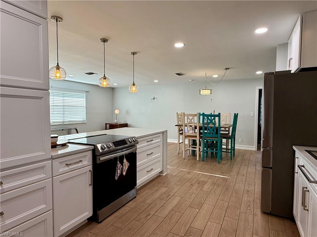 ISLAND PARK - Residential