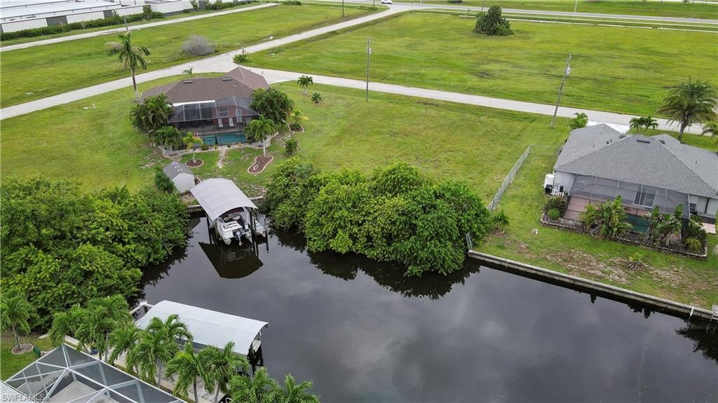 CAPE CORAL - Land