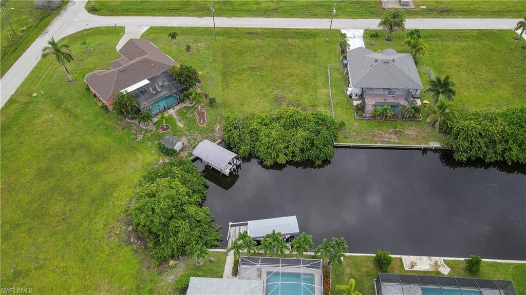 CAPE CORAL - Land