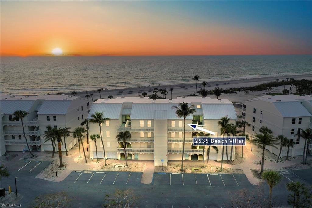 BEACH VILLAS CONDO - Residential