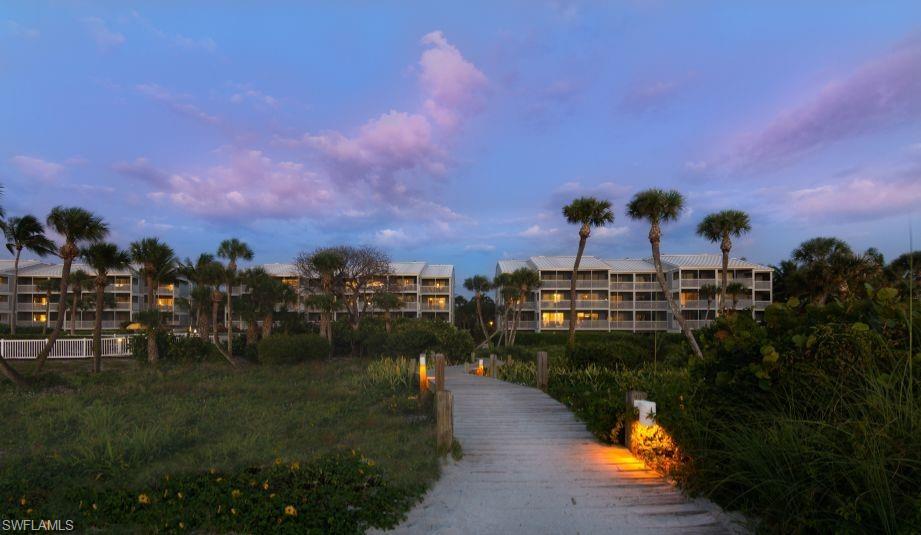BEACH VILLAS CONDO - Residential