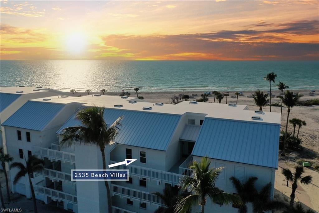 BEACH VILLAS CONDO - Residential