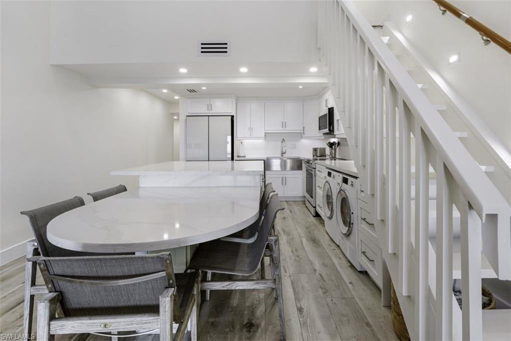 BEACH VILLAS CONDO - Residential
