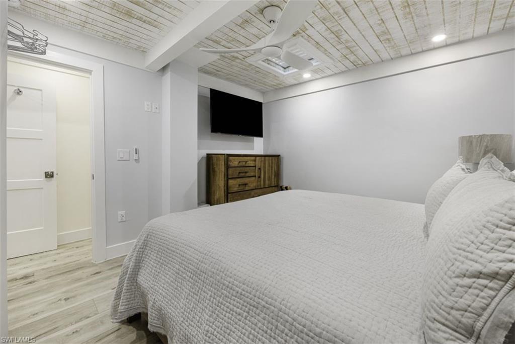 BEACH VILLAS CONDO - Residential