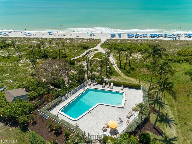 BEACH VILLAS CONDO - Residential