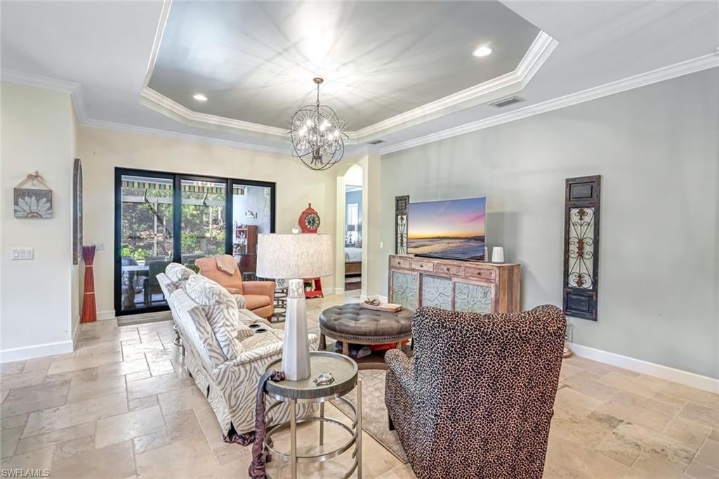 PEBBLE POINTE - Residential
