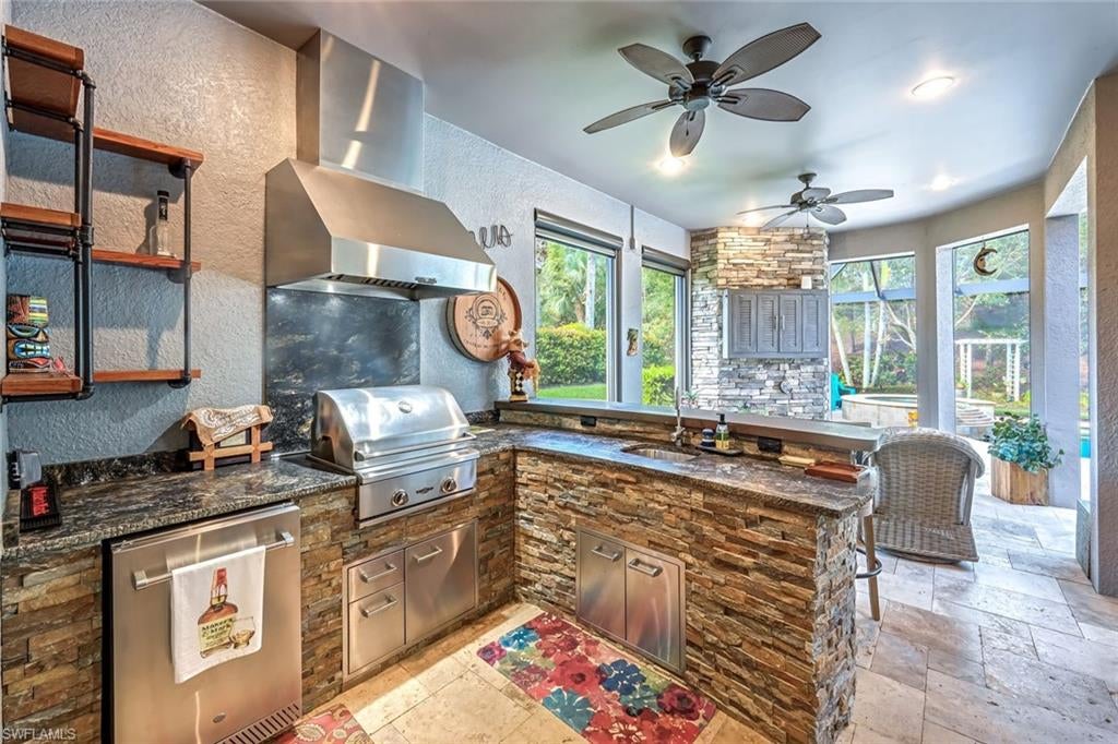 PEBBLE POINTE - Residential