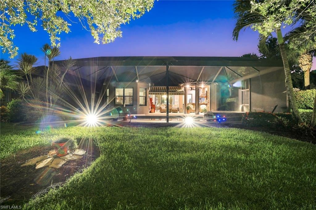 PEBBLE POINTE - Residential