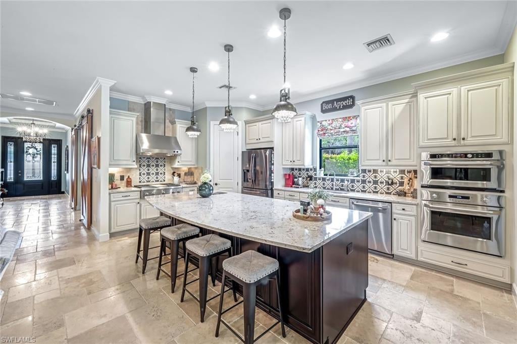 PEBBLE POINTE - Residential