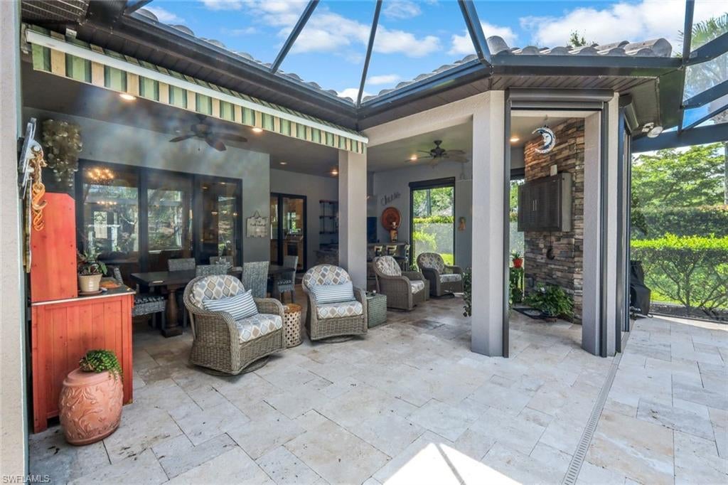 PEBBLE POINTE - Residential
