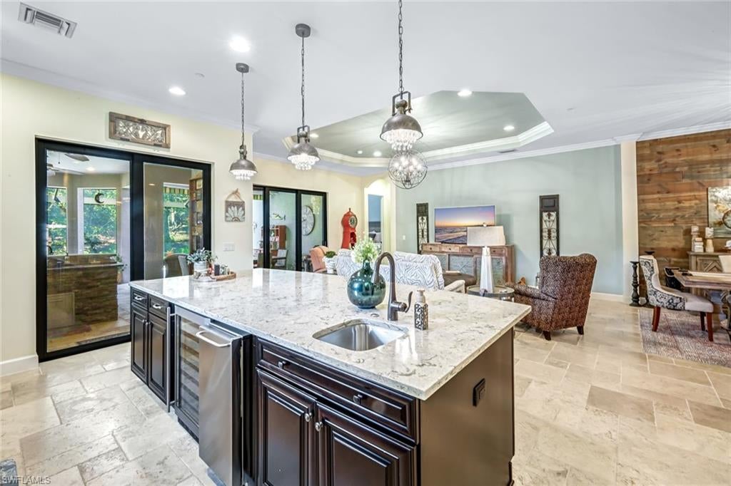 PEBBLE POINTE - Residential
