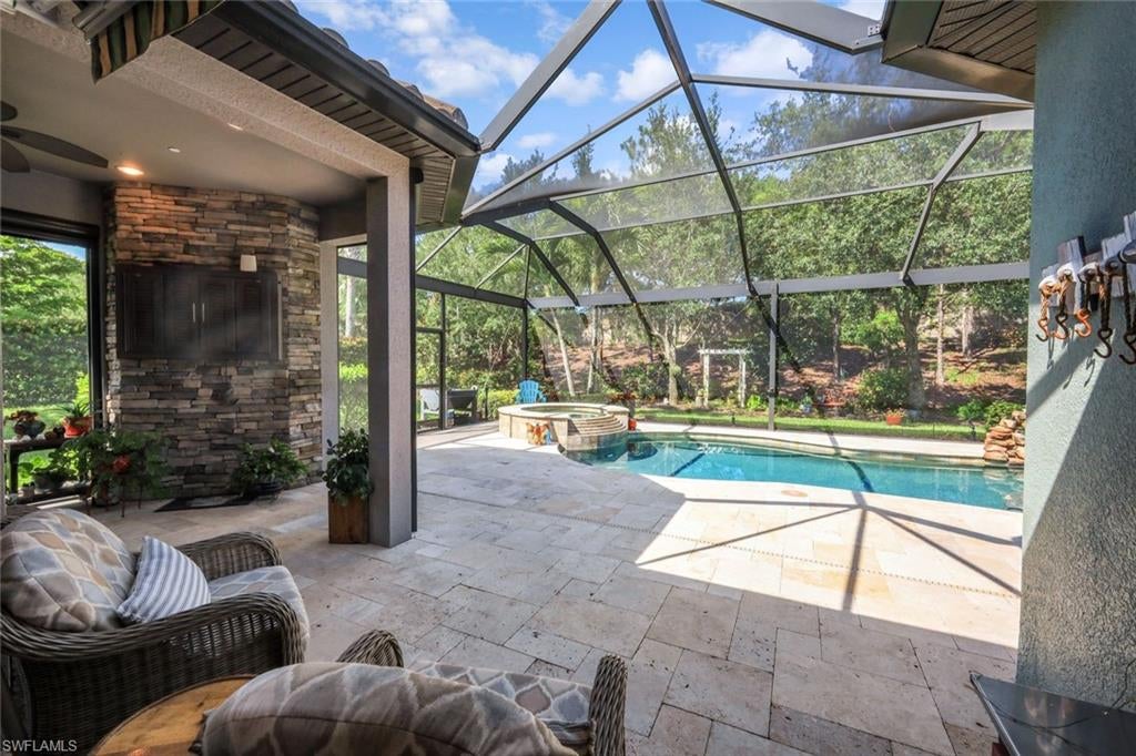 PEBBLE POINTE - Residential