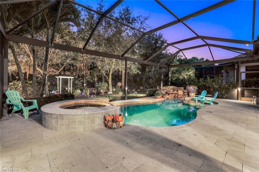 PEBBLE POINTE - Residential