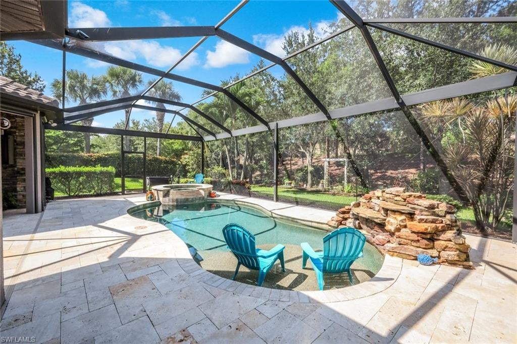 PEBBLE POINTE - Residential