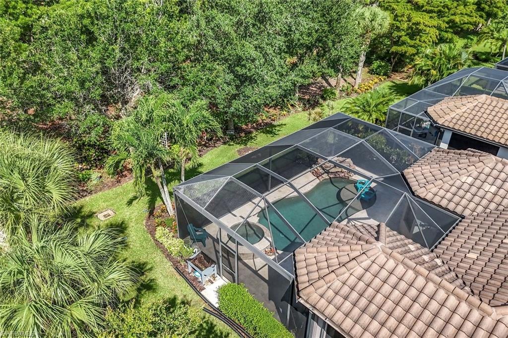PEBBLE POINTE - Residential