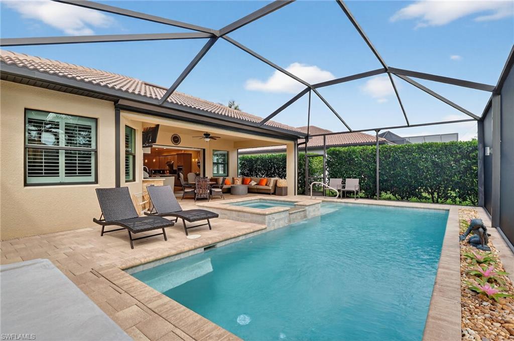 BONITA LAKES - Residential