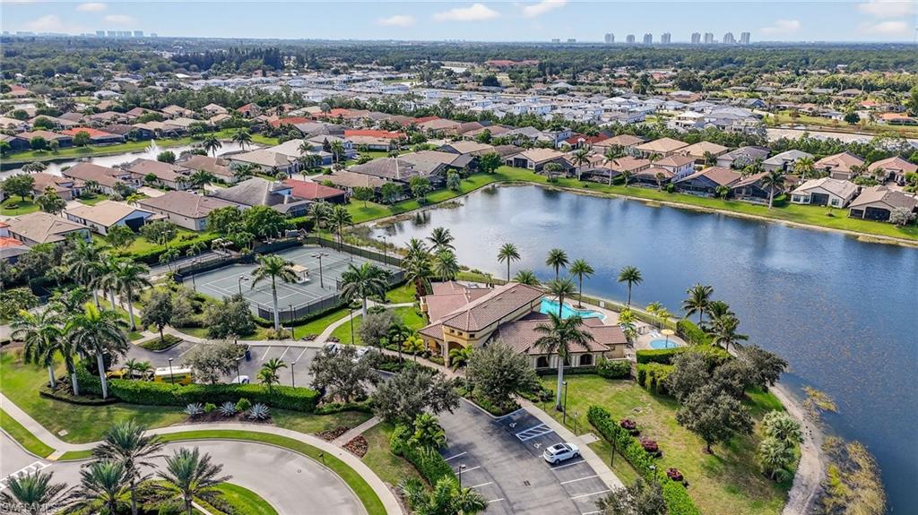 BONITA LAKES - Residential
