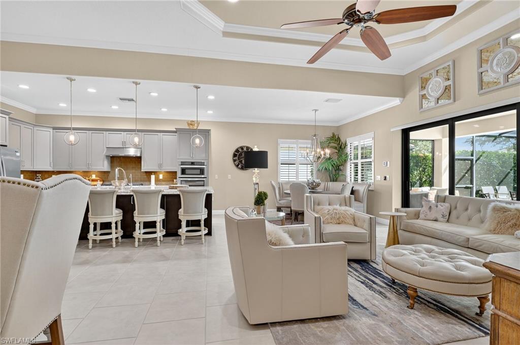 BONITA LAKES - Residential