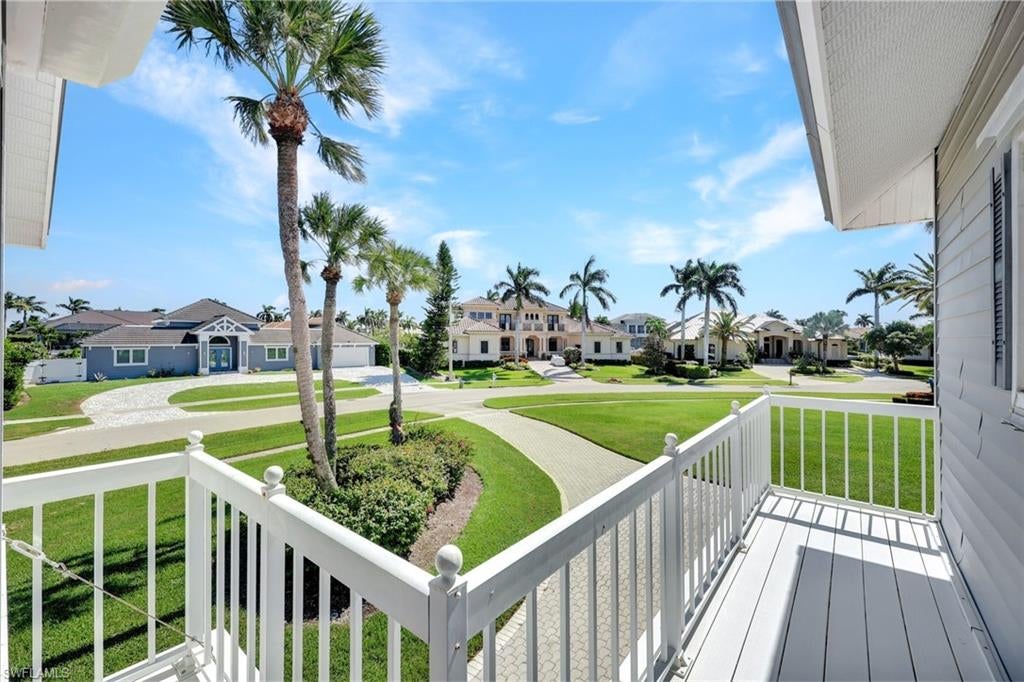 MARCO BEACH - Residential