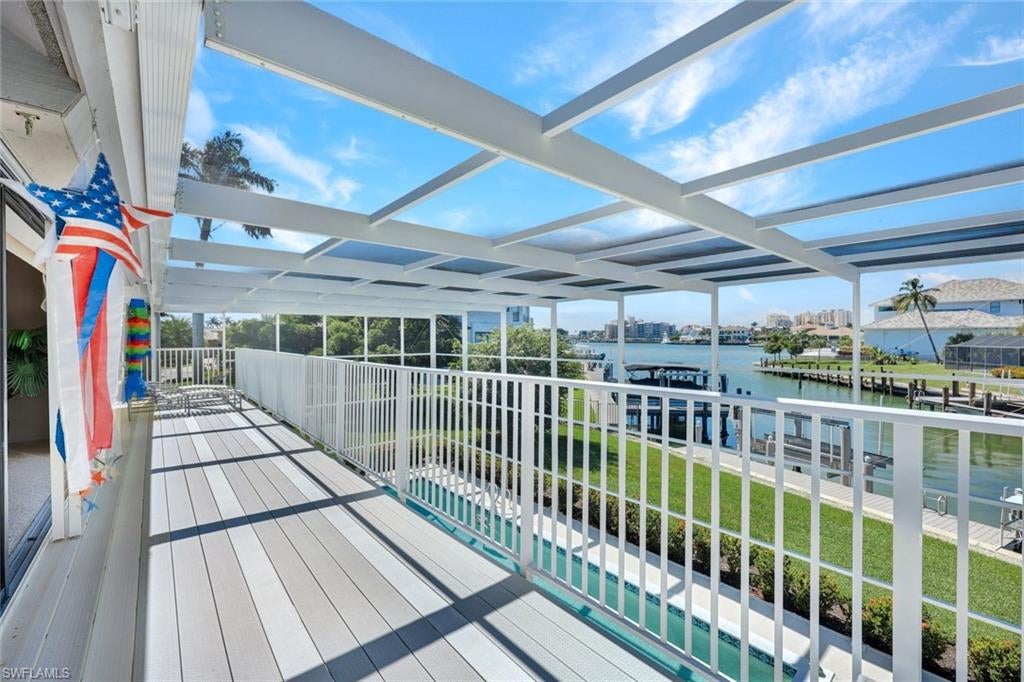 MARCO BEACH - Residential