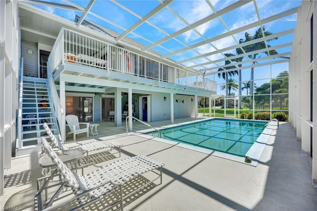 MARCO BEACH - Residential