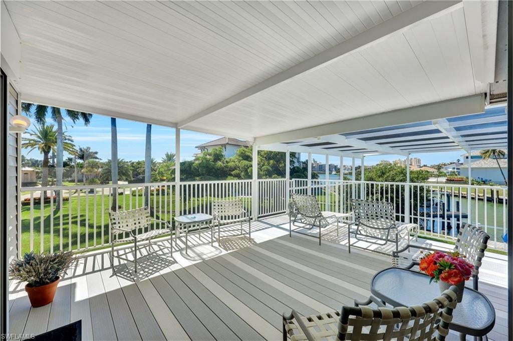 MARCO BEACH - Residential