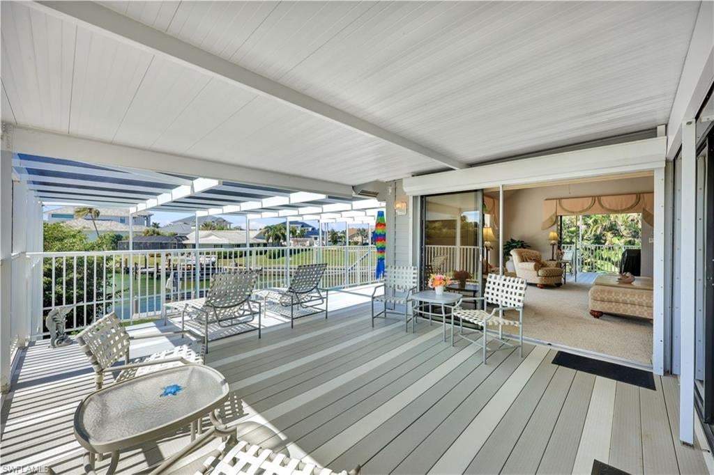 MARCO BEACH - Residential