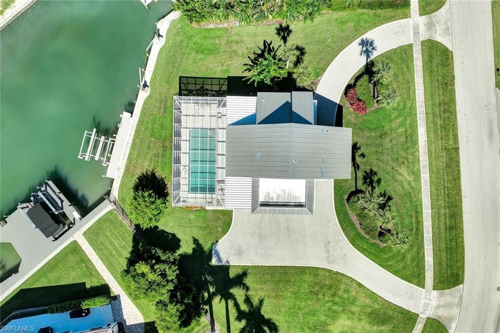 MARCO BEACH - Residential