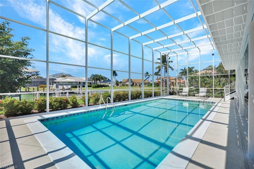 MARCO BEACH - Residential
