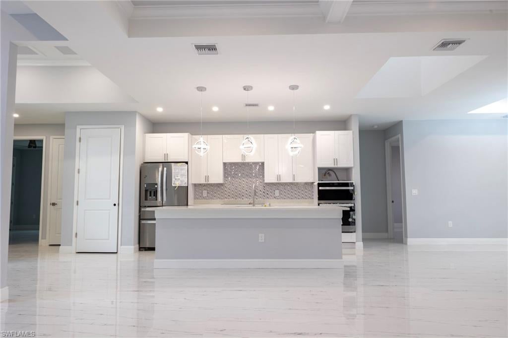 SAN CARLOS ESTATES - Residential
