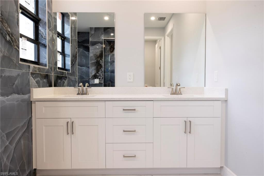 SAN CARLOS ESTATES - Residential