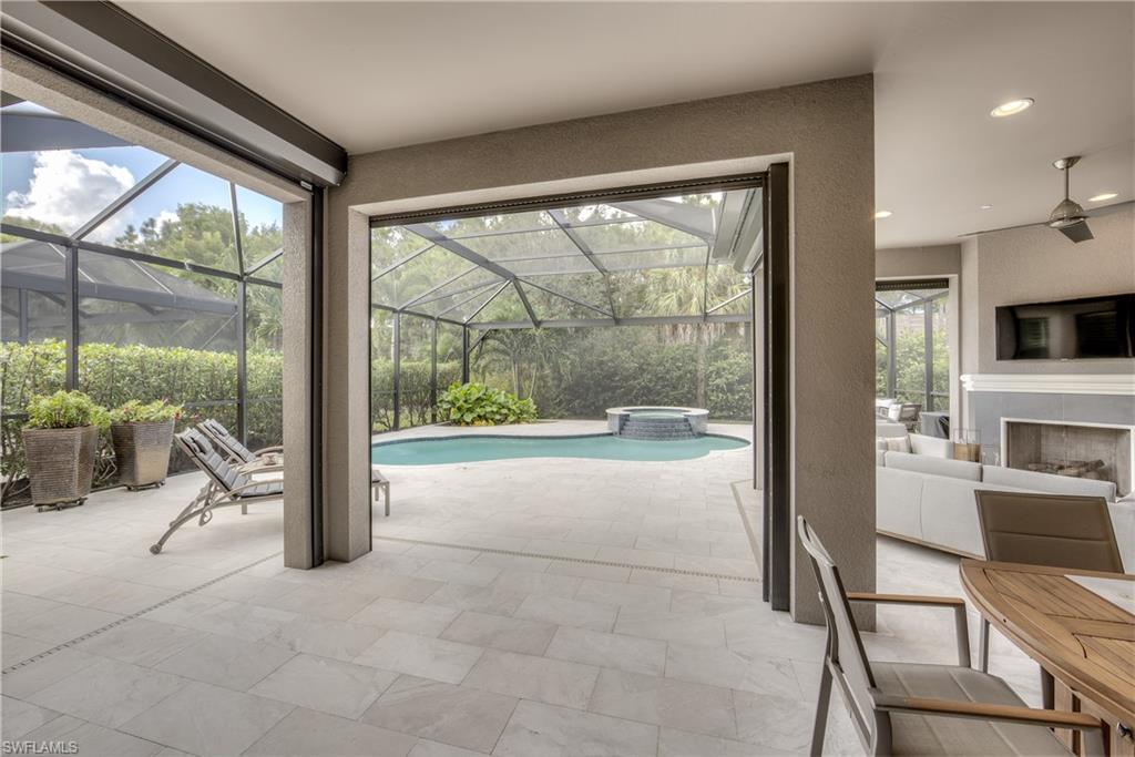 PEBBLE POINTE - Residential