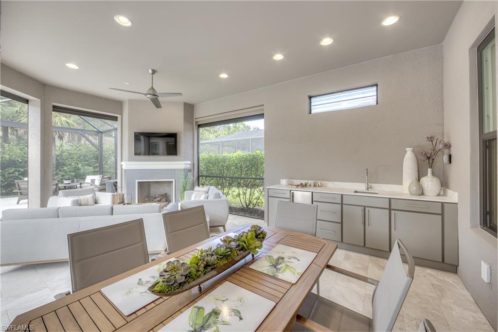 PEBBLE POINTE - Residential