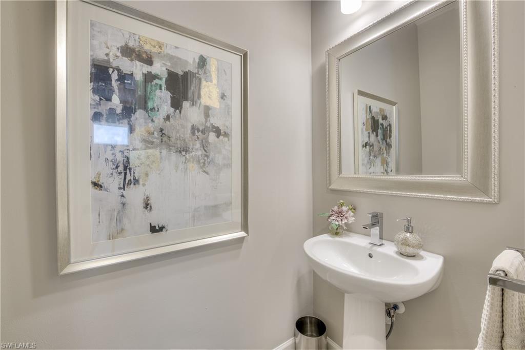 PEBBLE POINTE - Residential