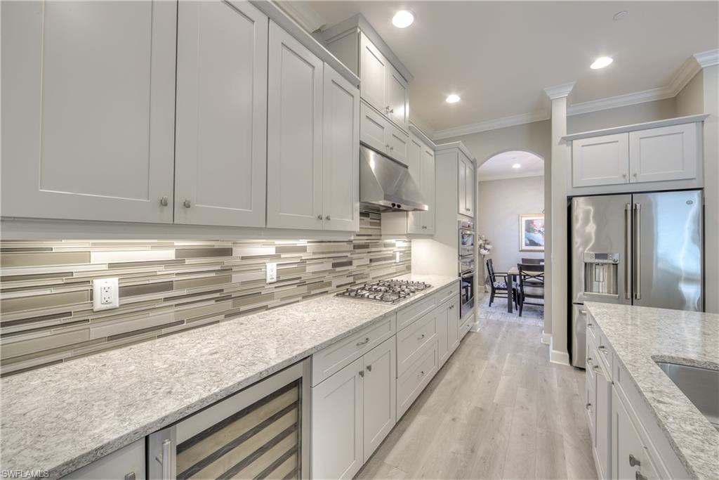 PEBBLE POINTE - Residential