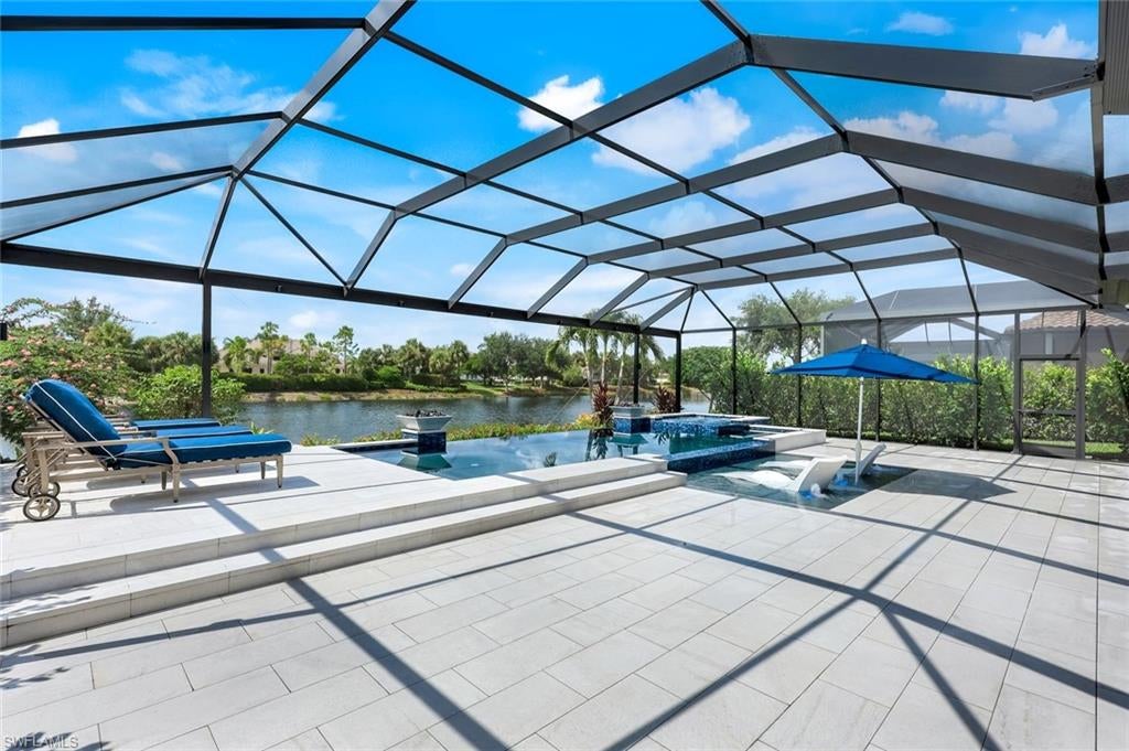 ESPLANADE - Residential