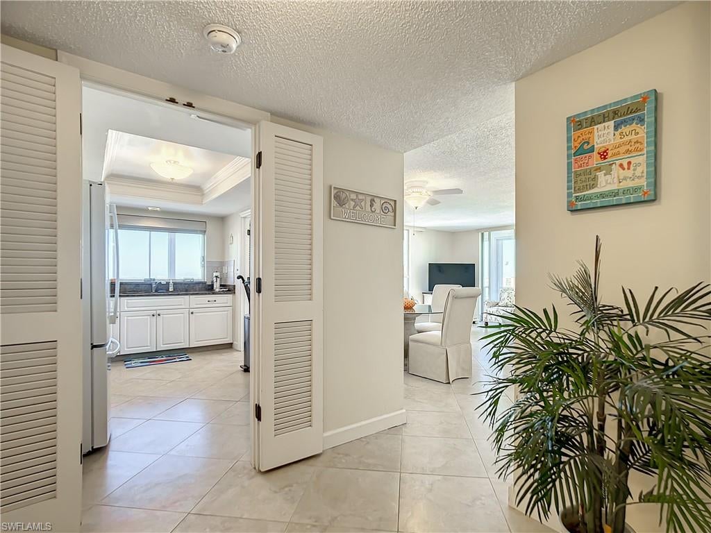 CRECIENTE CONDO EAST - Residential