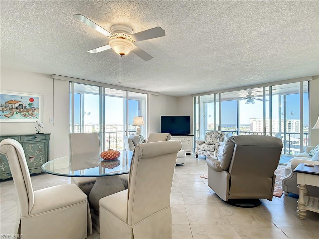 CRECIENTE CONDO EAST - Residential