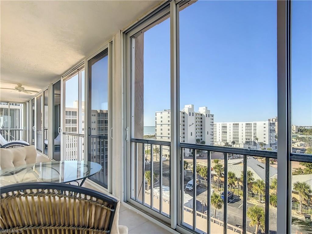 CRECIENTE CONDO EAST - Residential