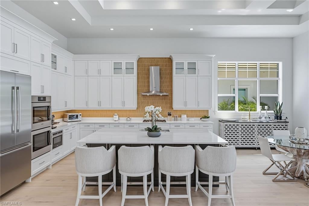 OYSTER HARBOR - Residential