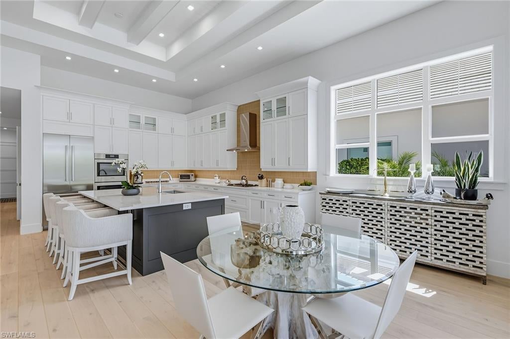 OYSTER HARBOR - Residential