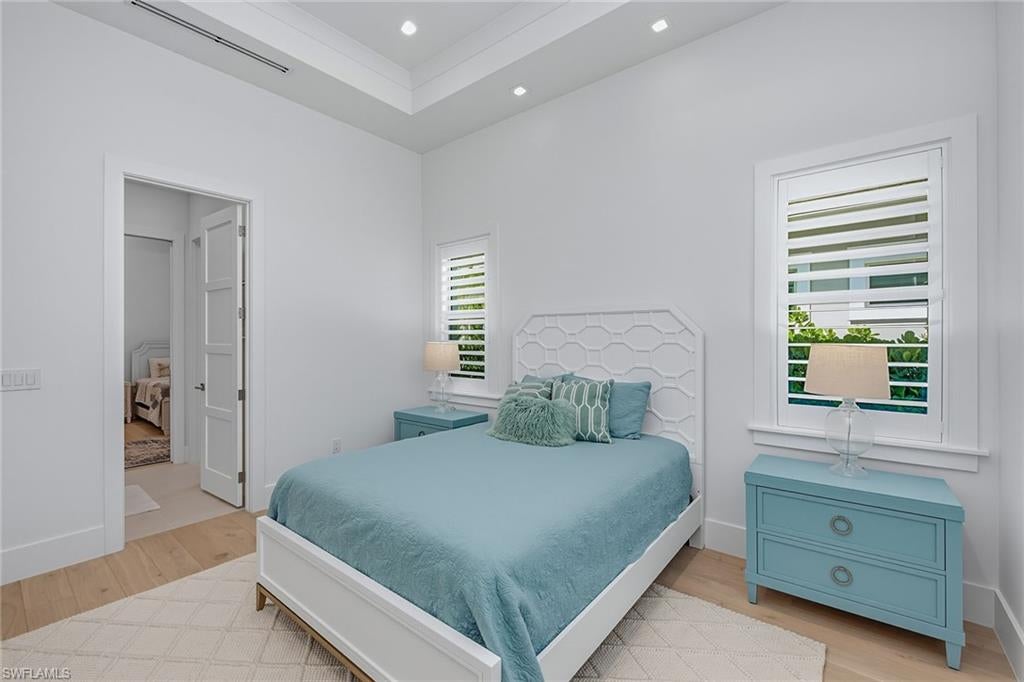 OYSTER HARBOR - Residential
