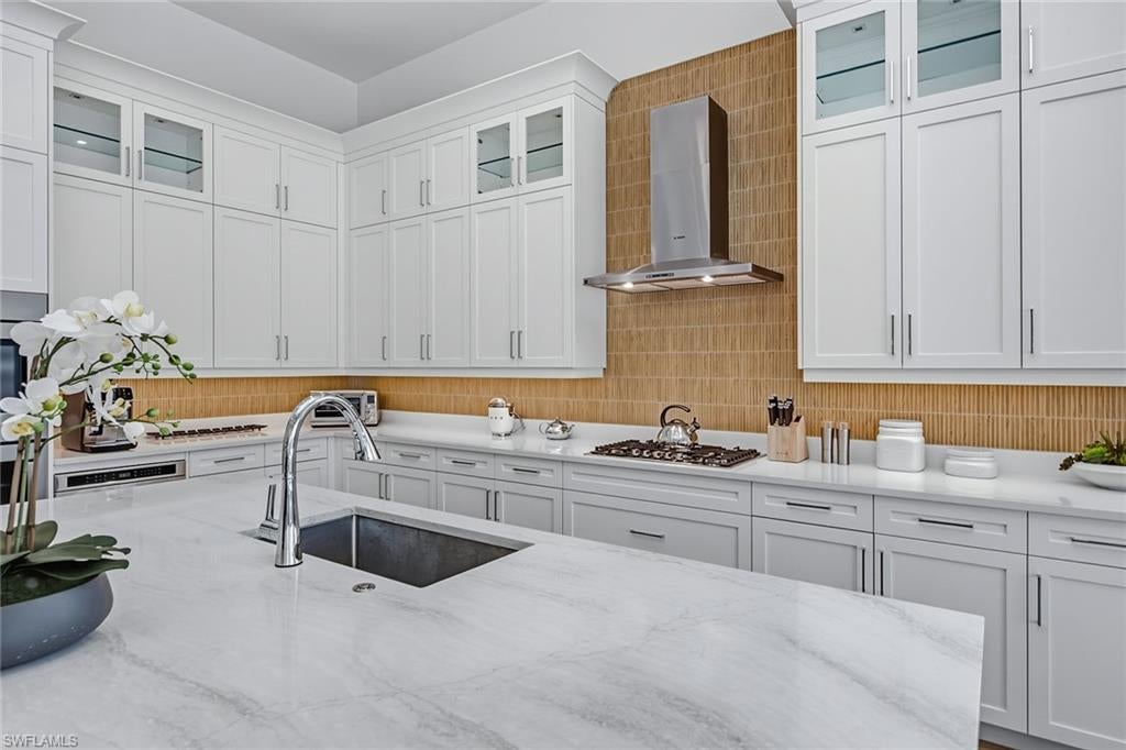 OYSTER HARBOR - Residential