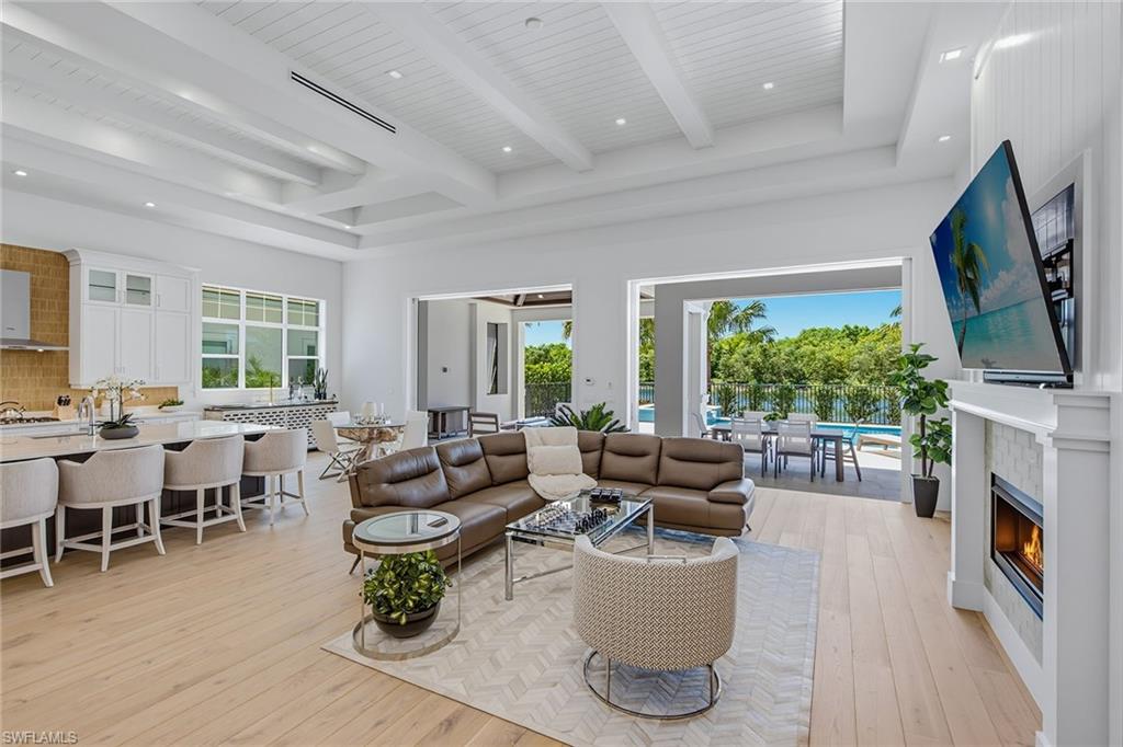 OYSTER HARBOR - Residential