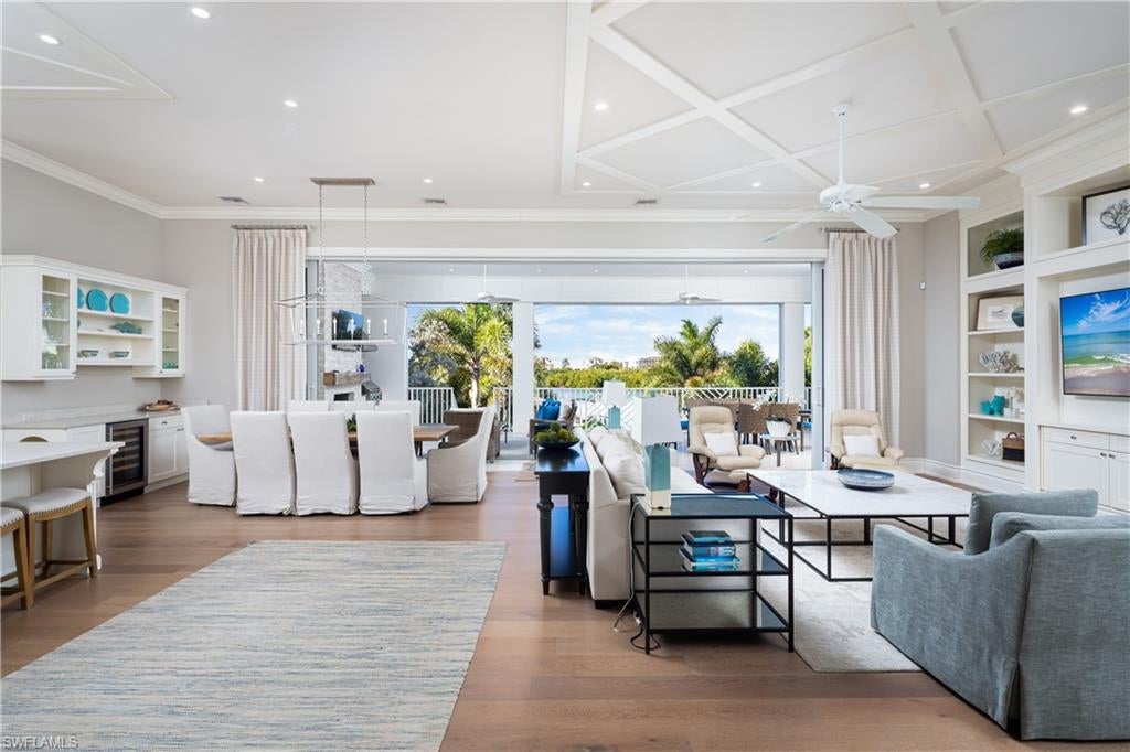 CAROLANDS - Residential